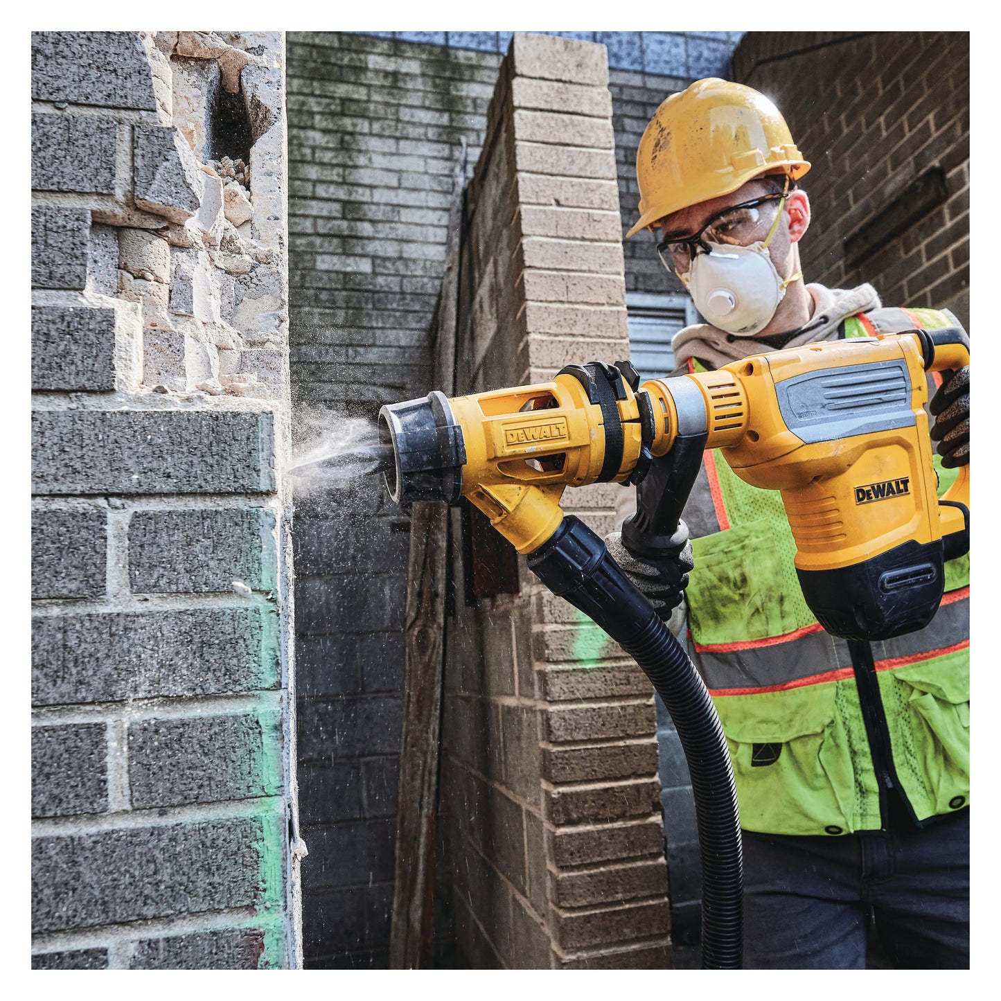 DeWALT D25614K Combination Corded Rotary Hammer Kit, 1-3/4 in SDS MAX Chuck, 1450 to 2900 bpm, 190 to 380 rpm No-Load, 20-1/2 in OAL