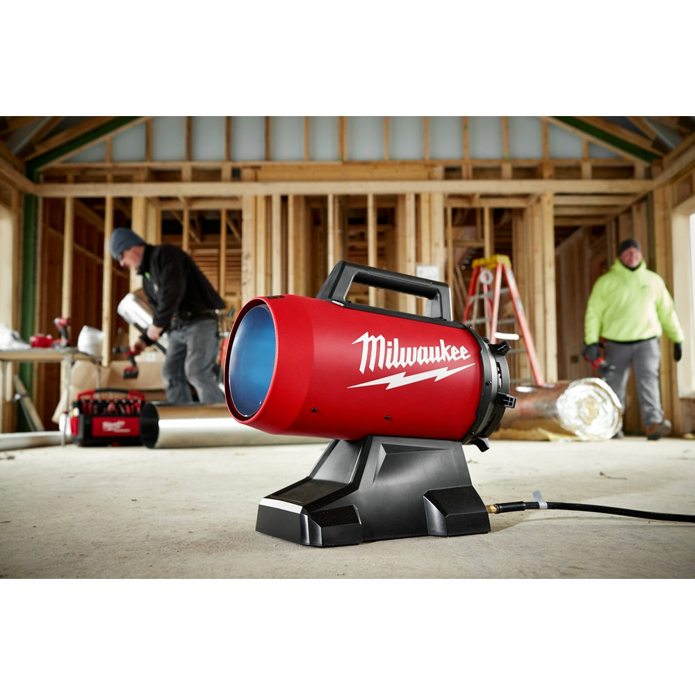 MILWAUKEE M18 70,000 BTU PROPANE FORCED